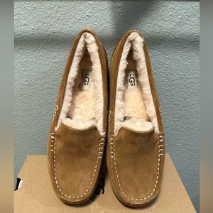 New in Box - UGG - W Ansley